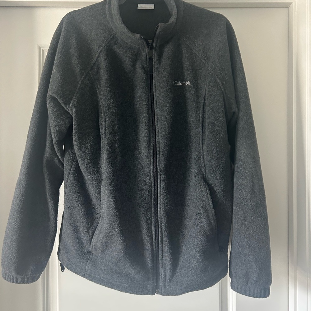 Columbia Gray Plush Fleece Jacket with Teal Accent